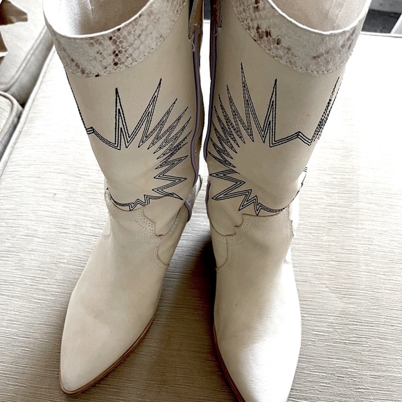 Dolce Vita Cowgirl calf high Boots. Sz 10. - Picture 4 of 16